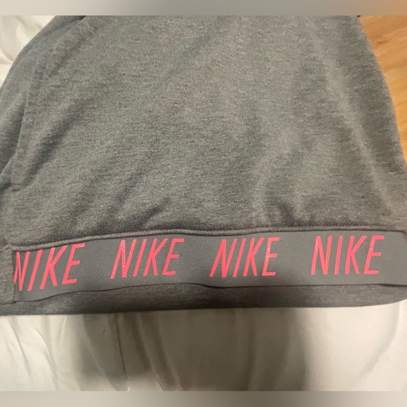 Nike Dri Fit Hoodie Girls Size large kids Pullover Sweatshirt Gray & Pink - Picture 5 of 5